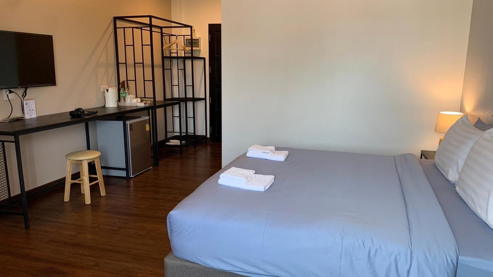 Jeboutiquelangsuan Hotel Lang Suan Екстериор снимка